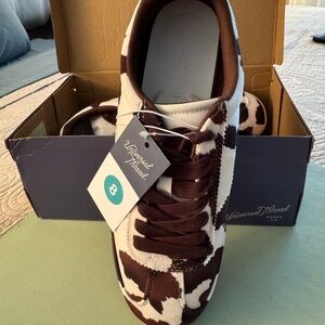 Universal Thread Chocolate and Cream Sneakers